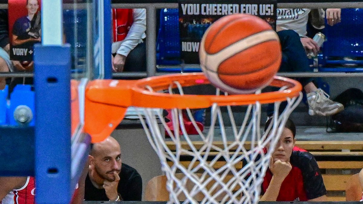 Basketbalisté druhého Brna ve šlágru kola jasně porazili třetí Pardubice